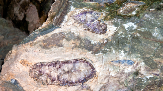 Wo kommen Edelsteine her? Abbau & Nachhaltigkeit