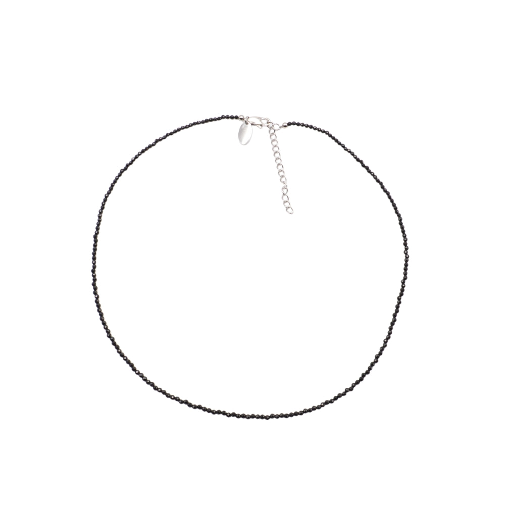 Edelsteinkette „Midnight Glow“ mit schwarzem Spinell, silber – Eleganz & innere Stärke