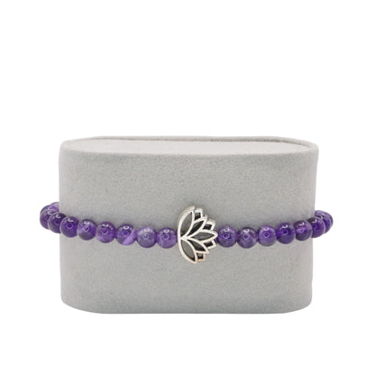 Edelsteinarmband „Amethyst & Lotusblume silber“ (6 mm Perlen) für Ruhe, Schutz & spirituelles Wachstum
